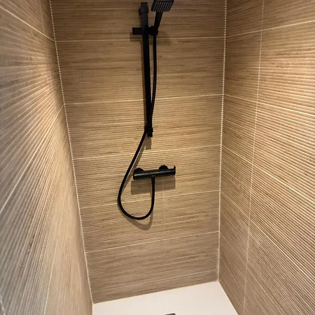 アパート Cosy Independant Avec Kitchenette Et Jardinet, Proche Paris *